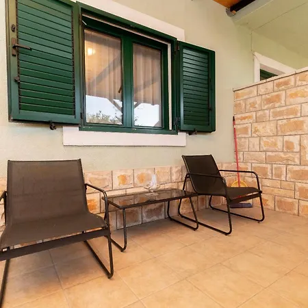 Toni Apartman