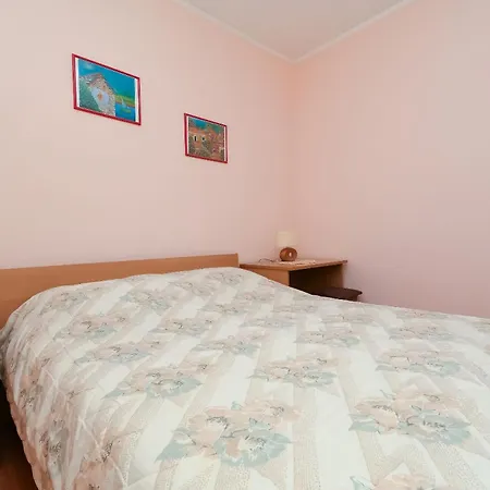 Apartment Toni Maslinica