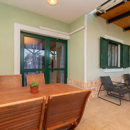 Διαμέρισμα Toni *