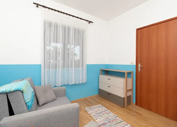 Toni Διαμέρισμα Maslinica